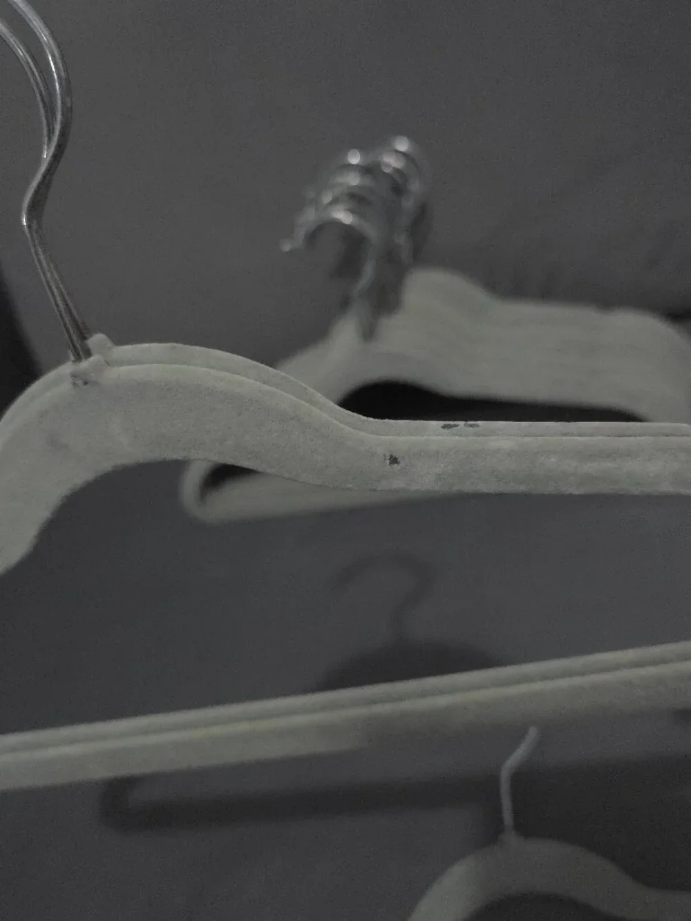 Set of 25 Kids Velvet Hangers Gray Space-Saving Non-Slip
